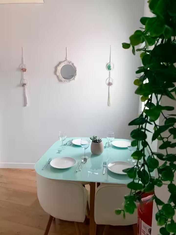 Charming Barrio De Las Letras Мадрид Екстериор снимка